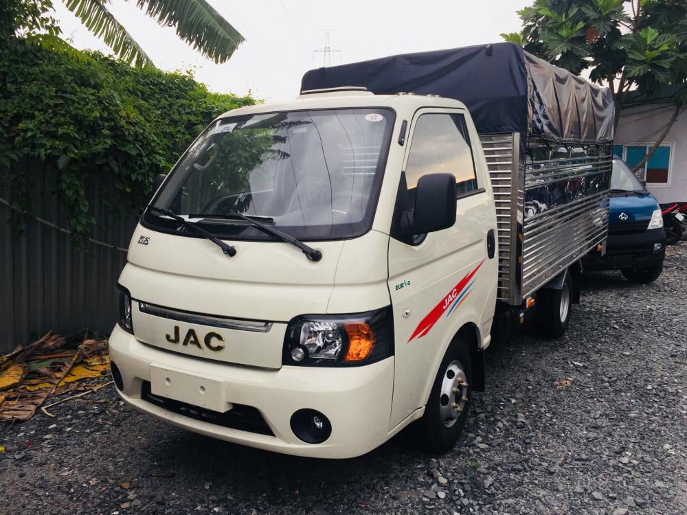 2018 - Xe tải JAC 1t25 thùng dài 3m2 đời 2018