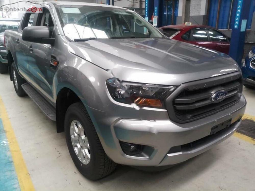 Ford Ranger XLS 2.2L 4x2 AT 2018 - Bán ô tô Ford Ranger XLS 2.2L 4x2 AT đời 2018, màu bạc, nhập khẩu