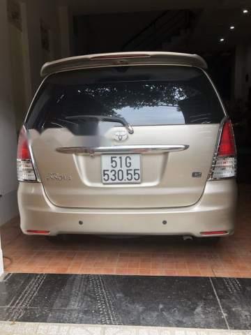 Toyota Innova G 2010 - Bán Toyota Innova G sản xuất 2010, màu vàng số sàn