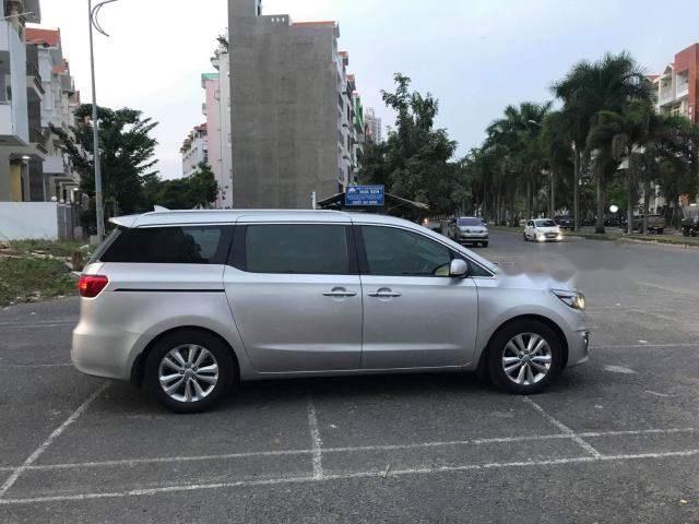 Kia Sedona   GATH   2017 - Bán Kia Sedona GATH sản xuất 2017, màu bạc