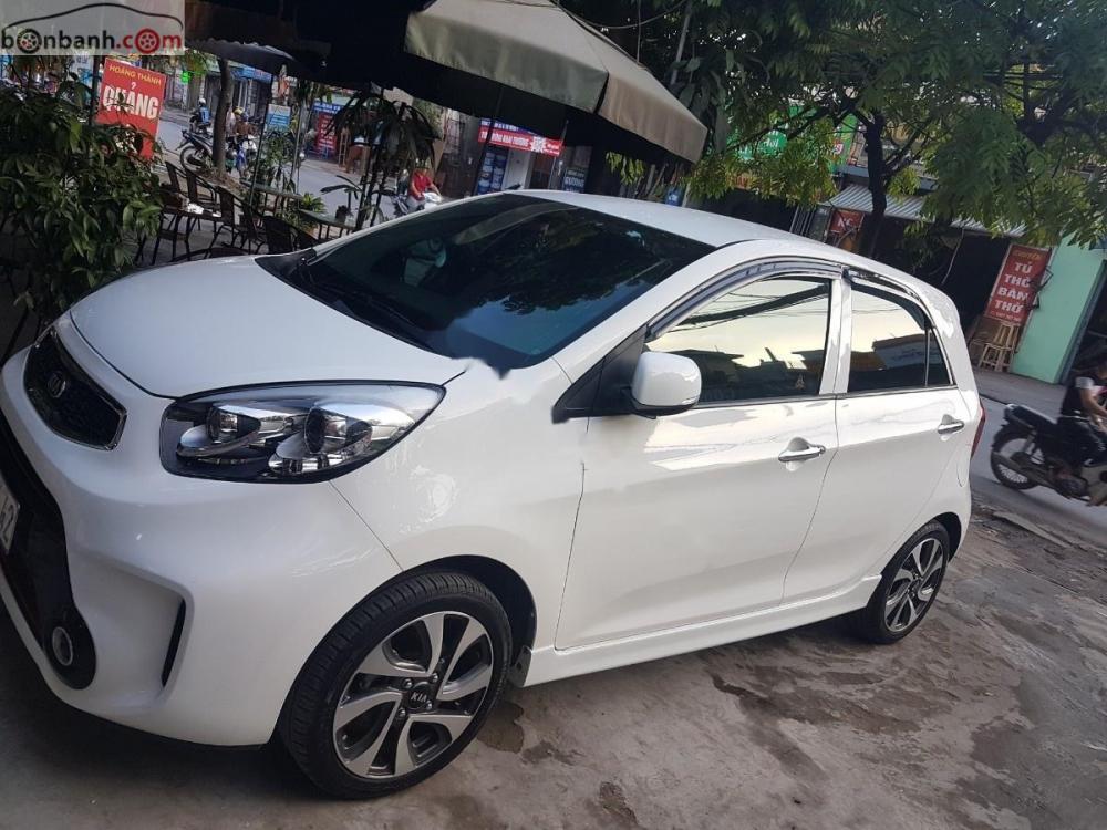 Kia Morning Si AT 2018 - Bán xe Kia Morning Si AT sản xuất năm 2018, màu trắng, 375tr