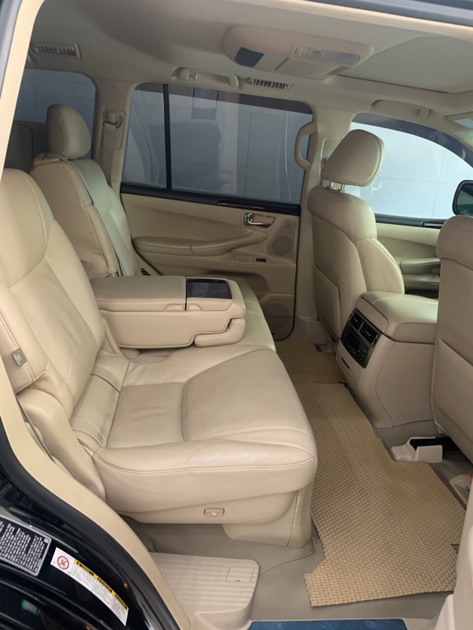 Lexus LX  570 2010 - Bán LX570 2010 xe đẹp đi 40.000km, bao test hãng