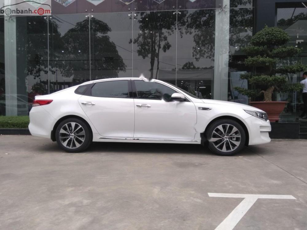 Kia Optima 2.0 ATH 2018 - Bán Kia Optima 2.0 ATH đời 2018, màu trắng, giá tốt