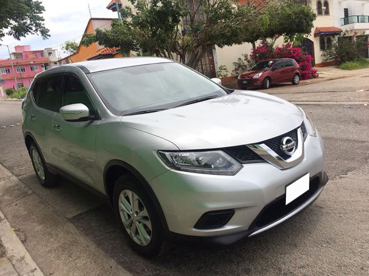 Nissan X trail G 2017 - Cần bán gấp xe Nissan Xtrail 2017 màu bạc, số tự động