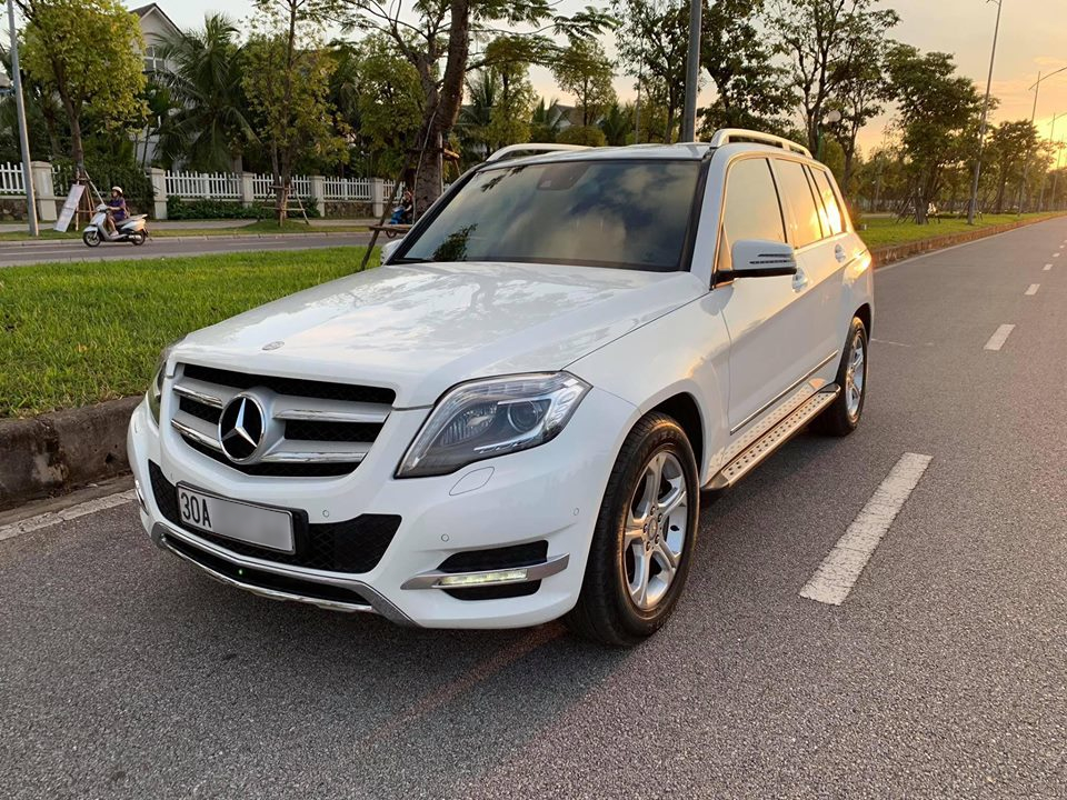 Mercedes-Benz GLK Class GLK 250 AMG 2014 - Cần bán Mercedes AMG sản xuất năm 2014, màu trắng, xe nhập