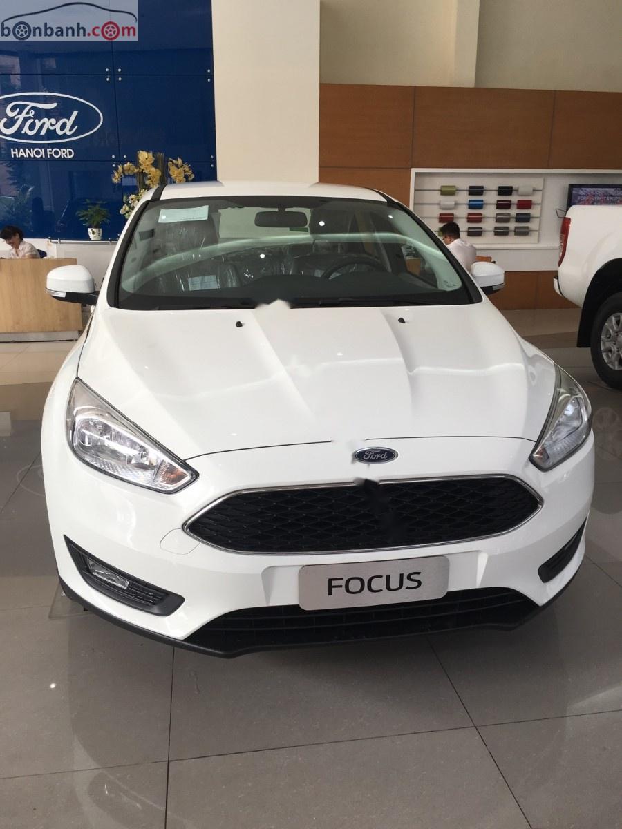 Ford Focus Trend 1.5L 2018 - Bán xe Ford Focus Trend 1.5L đời 2018, màu trắng, giá tốt