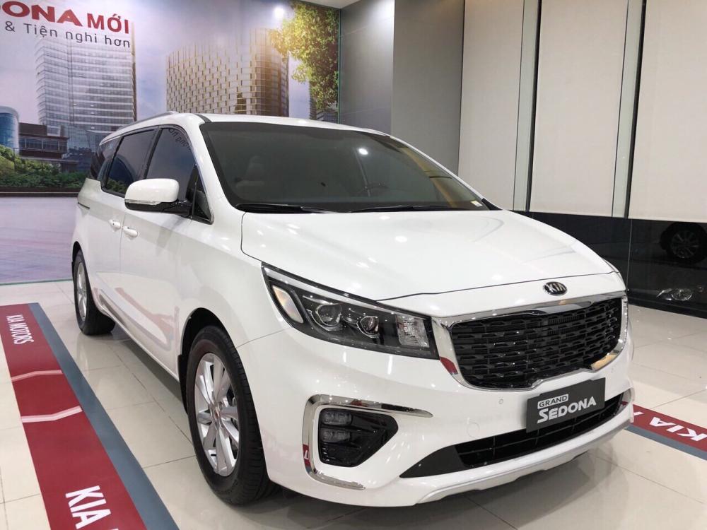 Kia Sedona Luxury 2018 - Bán Sedona FL mới model 2019 - 345tr lấy xe ngay, đủ màu