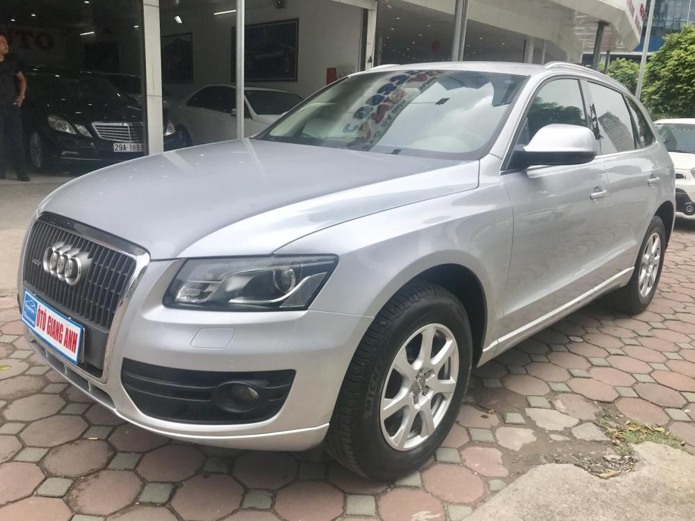 Audi Q5 2011 - Bán Audi Q5 model 2012, màu bạc, nhập khẩu