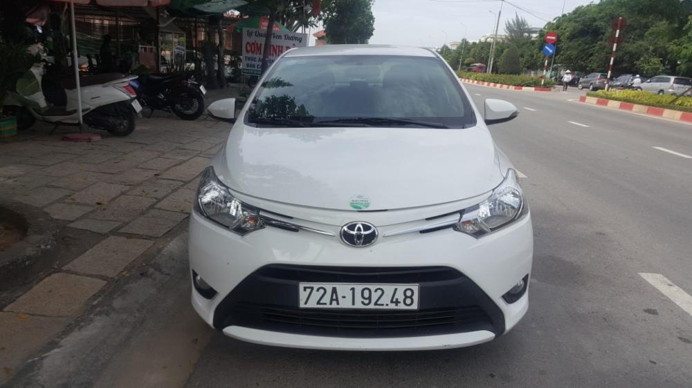 Toyota Vios E 1.5MT 2016 - Bán Toyota Vios E 1.5MT màu trắng, số sàn, biển tỉnh, sản xuất cuối 2016 mẫu mới