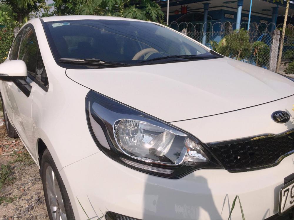 Kia Rio 1.4AT 2016 - Bán ô tô Kia Rio 1.4AT 2016, màu trắng, nhập khẩu