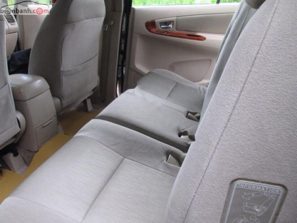 Toyota Innova G 2007 - Bán nhanh xe Toyota Innova G sản xuất 2007, màu bạc