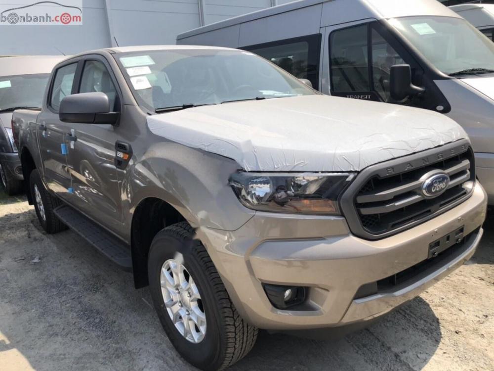 Ford Ranger XLS 2.2L 4x2 MT 2018 - Bán Ford Ranger XLS 2.2L 4x2 MT năm sản xuất 2018, màu vàng, xe nhập, 630 triệu