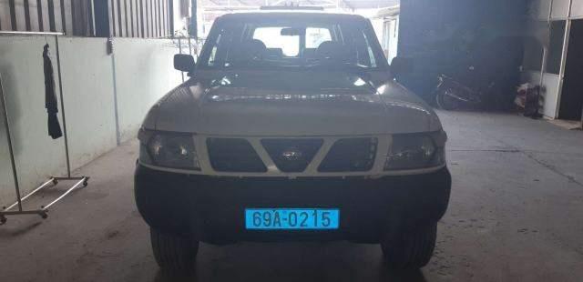 Nissan Patrol 2000 - Bán Nissan Patrol năm sản xuất 2000, màu trắng, xe nhập