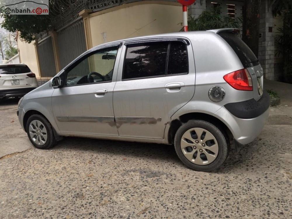 Hyundai Getz 1.1 MT 2010 - Bán gấp Hyundai Getz 1.1 MT sản xuất 2010, màu bạc, nhập khẩu