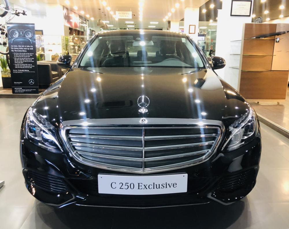 Mercedes-Benz C class C250 Exclusive 2018 - Mercedes Benz C250 Exclusive 2018, đầu tư ban đầu 490tr sở hữu xe ngay, L/H để nhận giá tốt