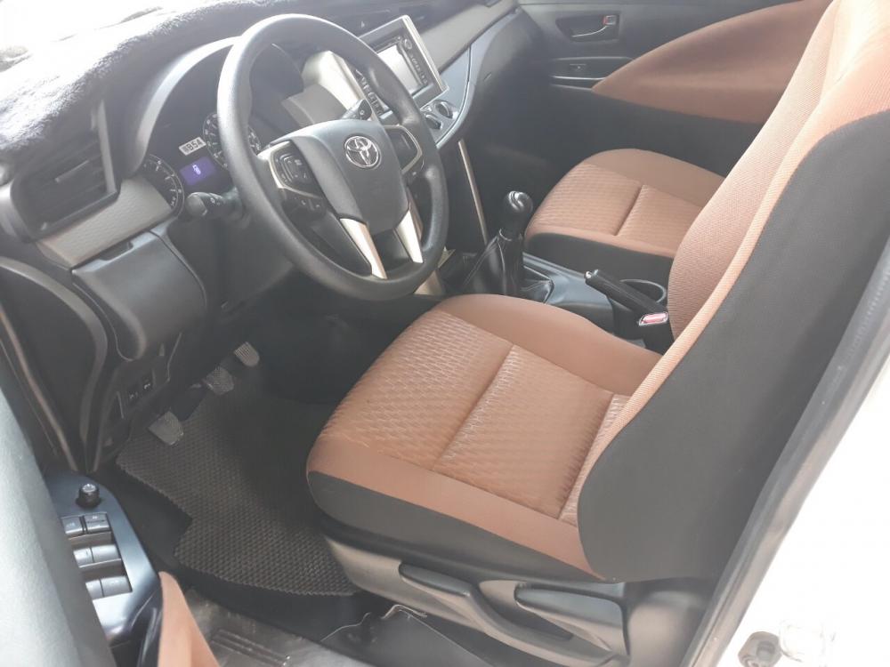 Toyota Innova E 2016 - Bán Innova 2016, màu trắng, đúng chất, giá thương lượng, hỗ trợ góp