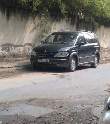 Ssangyong Stavic 2005 - Bán xe Ssangyong Stavic đời 2005, màu đen, nhập khẩu 