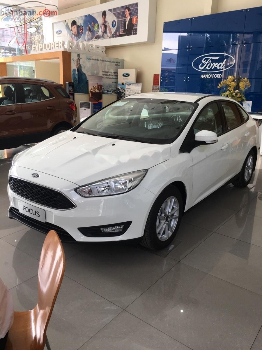 Ford Focus Trend 1.5L 2018 - Bán xe Ford Focus Trend 1.5L đời 2018, màu trắng, giá tốt