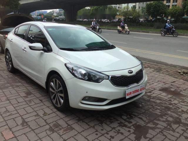 Kia K3 2015 - Chính chủ bán Kia K3 sản xuất 2015, màu trắng