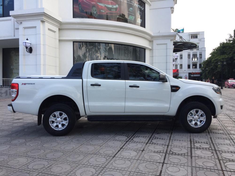 Ford Ranger XLS-AT 2.2 2016 - Cần bán Ford Ranger XLS AT 2.2 số tự động, chính chủ 2016