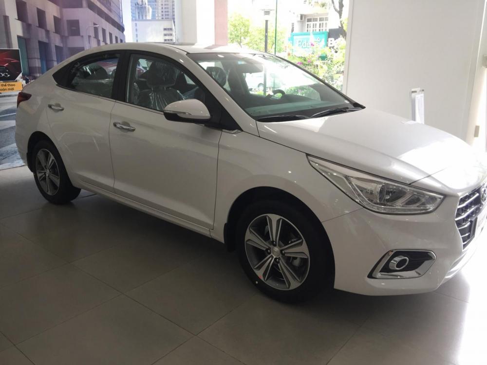 Hyundai Accent 1.4 AT 2018 - Hyundai Accent AT đặc biệt màu trắng, xe giao ngay, liên hệ để biết giá chi tiết. Hotline: 0903175312