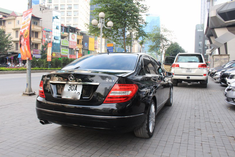 Mercedes-Benz C class C250 CGI 2010 - Bán Mercedes C250 CGI sản xuất 2010, màu đen, 480tr