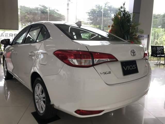 Toyota Vios   2018 - Bán Toyota Vios 2018, màu trắng, giá tốt