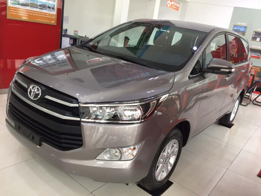 Toyota Innova 2.0G  2018 - Bán Toyota Innova 2.0G tự động model 2019, màu nâu ánh đồng