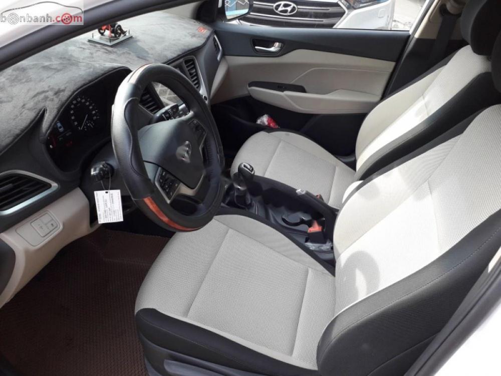 Hyundai Accent 2018 - Bán Hyundai Accent năm 2018, màu trắng như mới, giá cạnh tranh