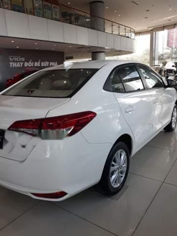 Toyota Vios  1.5E  2018 - Bán Toyota Vios 1.5E sản xuất 2018, màu trắng 