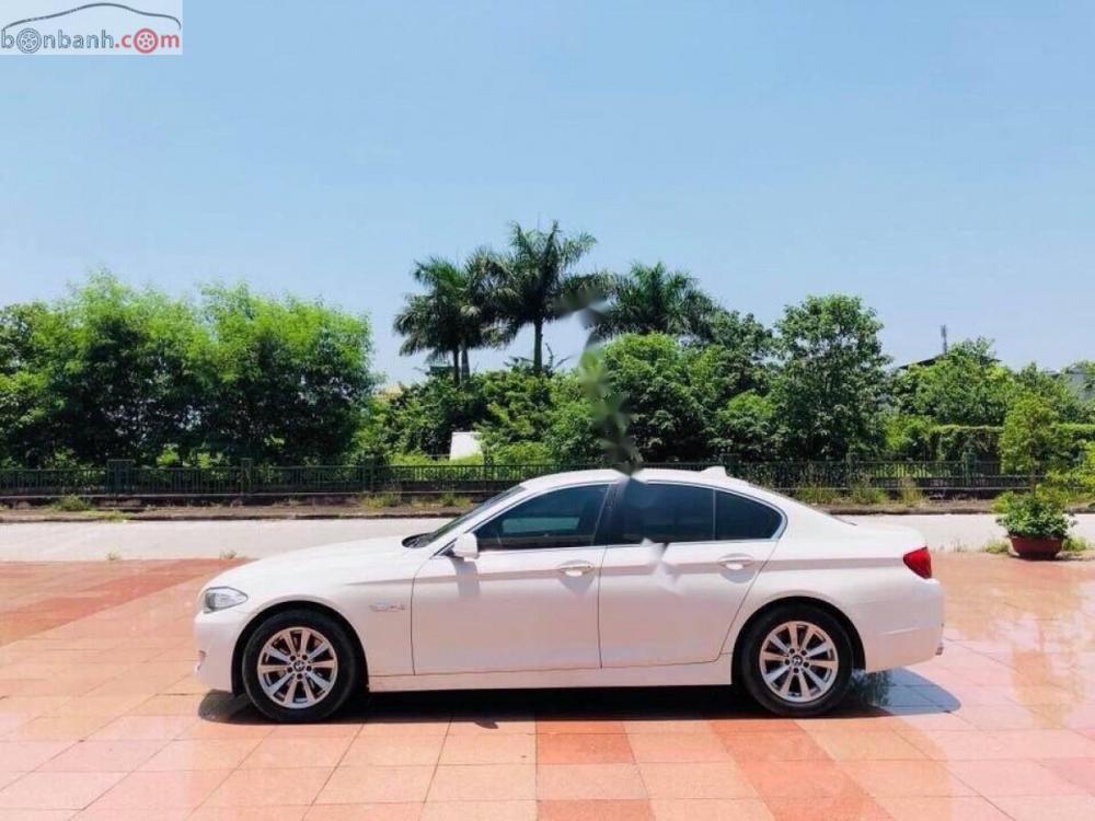 BMW 5 Series 520i 2013 - Cần bán gấp BMW 5 Series 520i đời 2013, màu trắng, nhập khẩu nguyên chiếc chính chủ