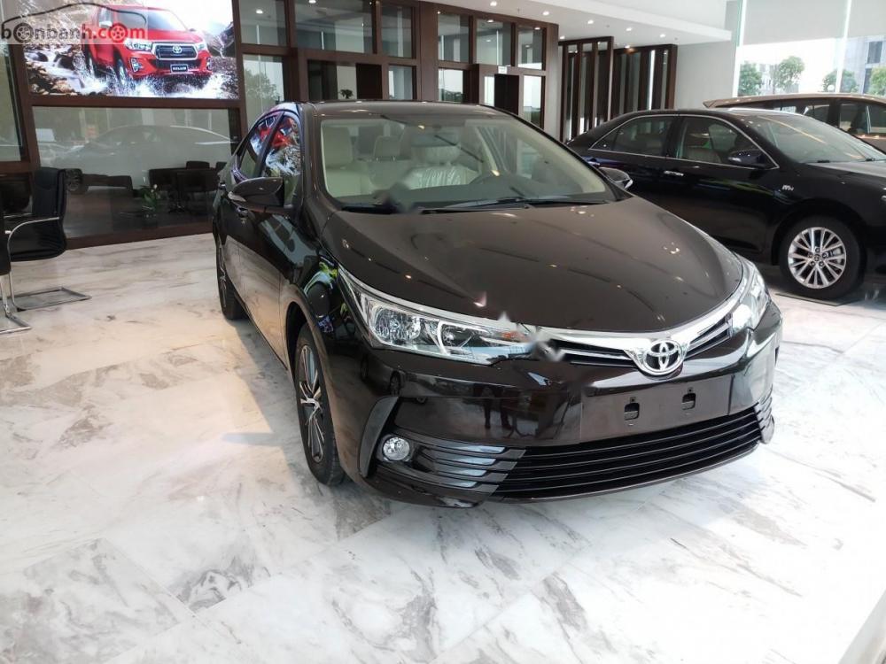 Toyota Corolla altis 1.8G AT 2018 - Bán ô tô Toyota Corolla altis 1.8G AT năm 2018, màu đen, 791 triệu