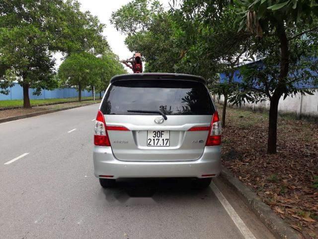 Toyota Innova 2015 - Bán xe Toyota Innova 2015, màu bạc