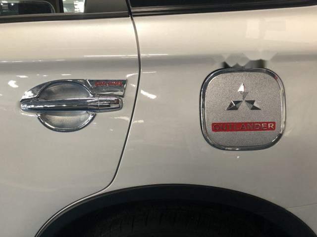 Mitsubishi Outlander 2.0 CVT 2018 - Bán Mitsubishi Outlander 2.0 CVT sản xuất 2018, màu trắng, 807.5tr