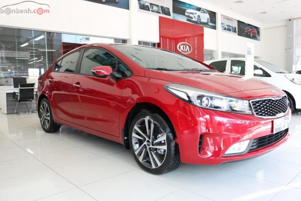 Kia Cerato 1.6 MT 2018 - Bán xe Kia Cerato 1.6 MT đời 2018, màu đỏ giá cạnh tranh