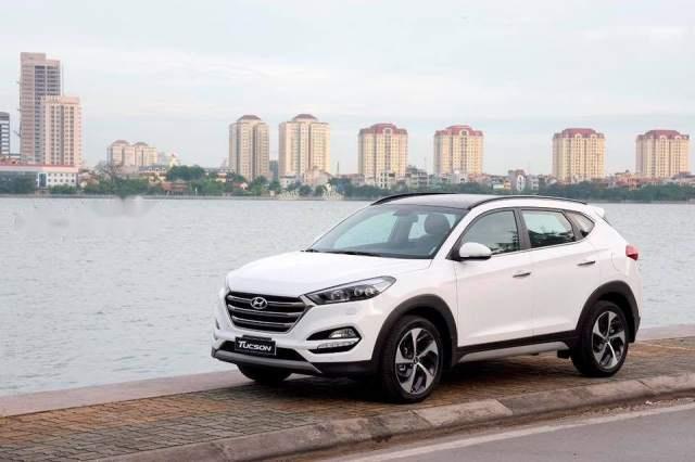 Hyundai Tucson 2018 - Bán Hyundai Tucson năm sản xuất 2018, màu trắng