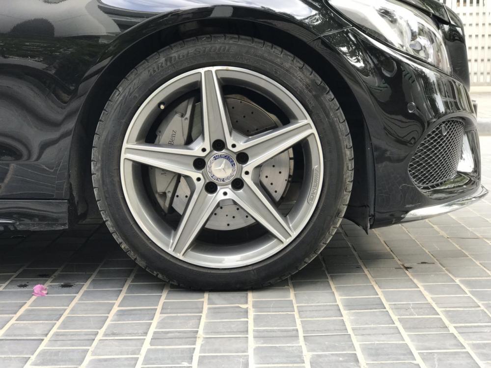 Mercedes-Benz C class C300 AMG 2016 - Bán Mercedes C300 AMG model 2017, màu đen