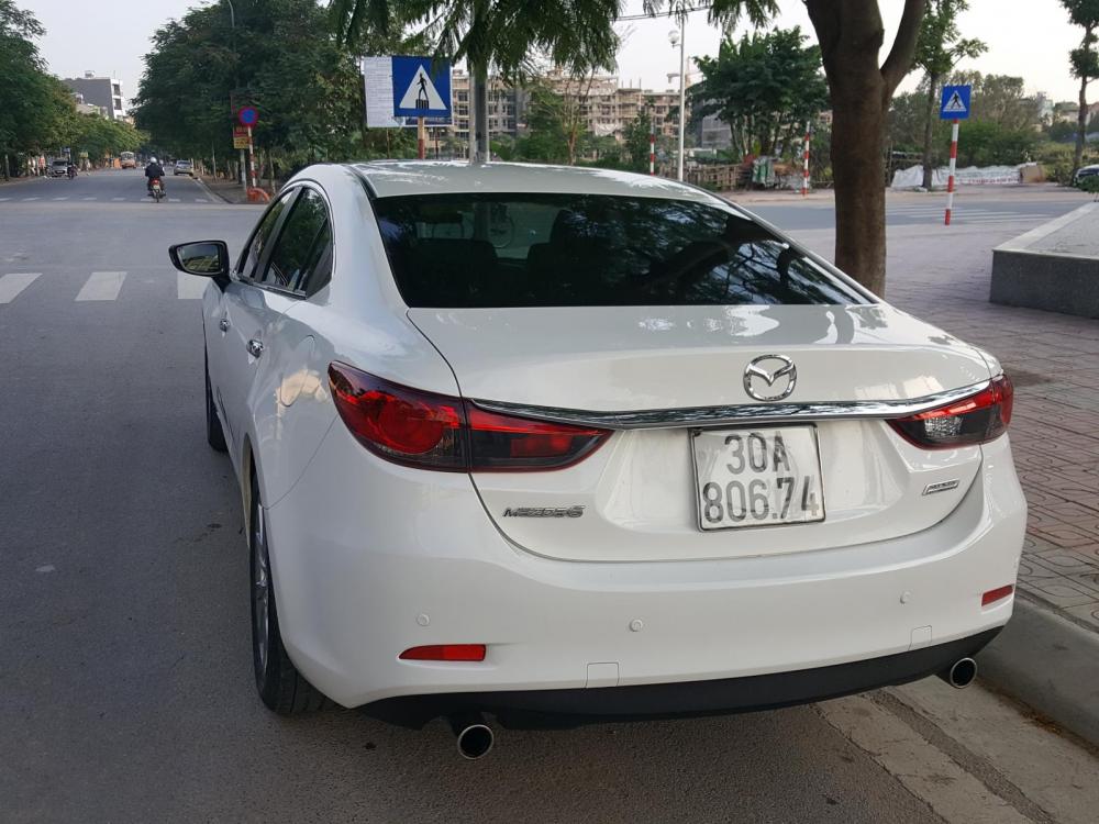 Mazda 6 2.0 AT 2015 - Bán Mazda 6 2.0 sx và đăng ký 2015, 1 chủ đi từ mới, xe gia đình đi rất giữ gìn nên còn rất mới