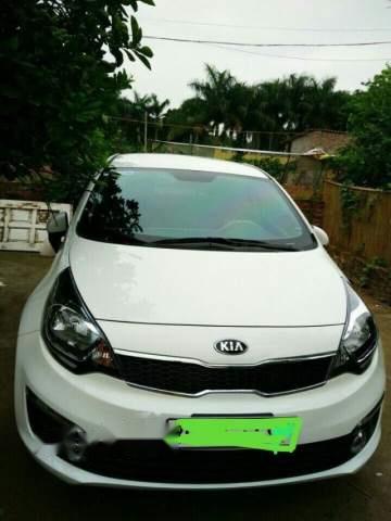 Kia Rio AT 2016 - Cần bán lại xe Kia Rio AT đời 2016, màu trắng, giấy tờ chính chủ