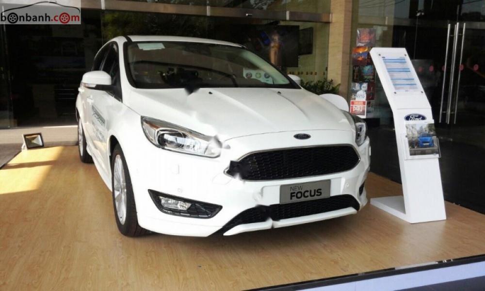 Ford Focus Sport 1.5L 2018 - Cần bán xe Ford Focus Sport 1.5L đời 2018, màu trắng