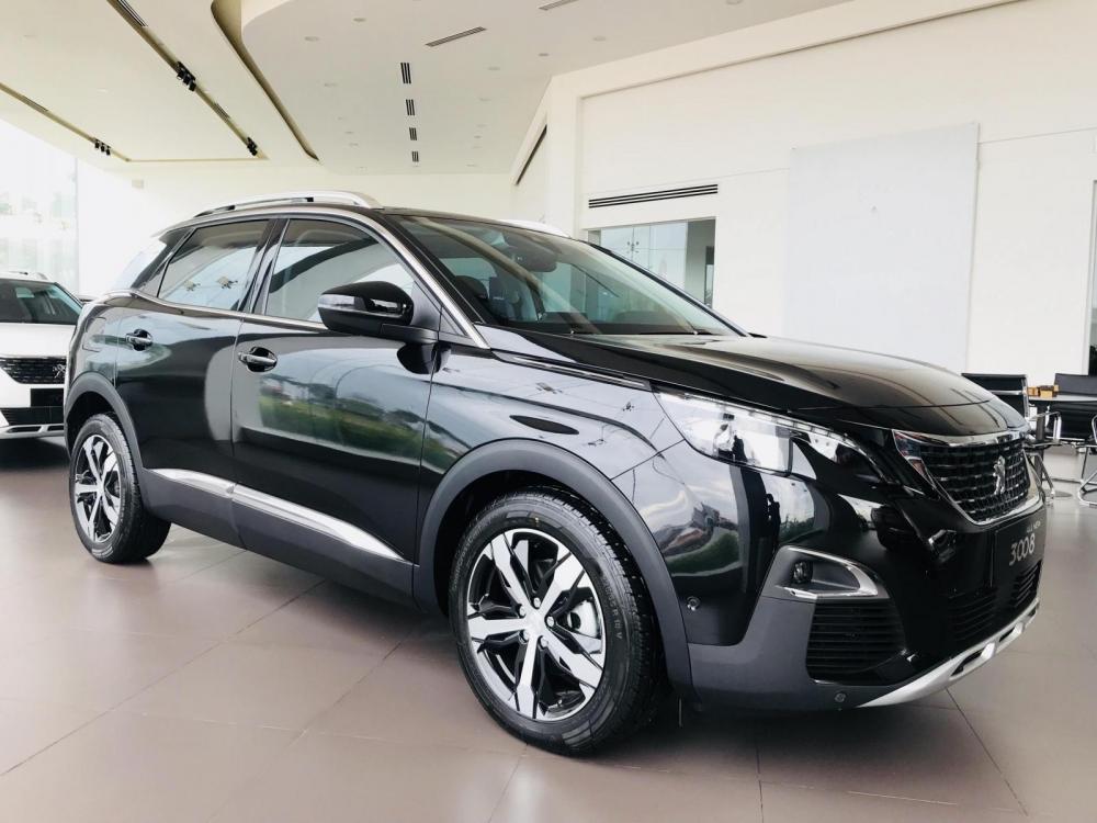 Peugeot 3008 All New 2018 - Đồng Nai - Peugeot 3008 2018 màu đen, tặng 1 năm BHVC, hỗ trợ ngân hàng, giao xe tận nhà