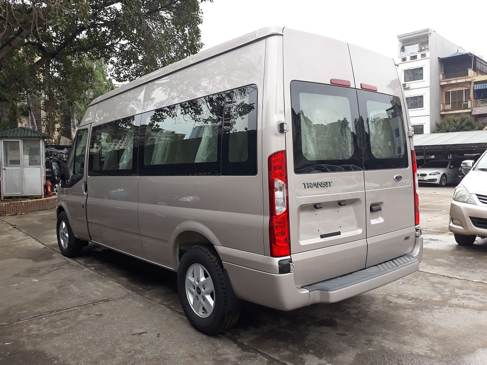 Ford Transit Mid 2018 - Bán ô tô Ford Transit đời 2018, giá chỉ 825 triệu, gọi ngay cho tôi để được tư vấn 0935.389.404 - Hoàng