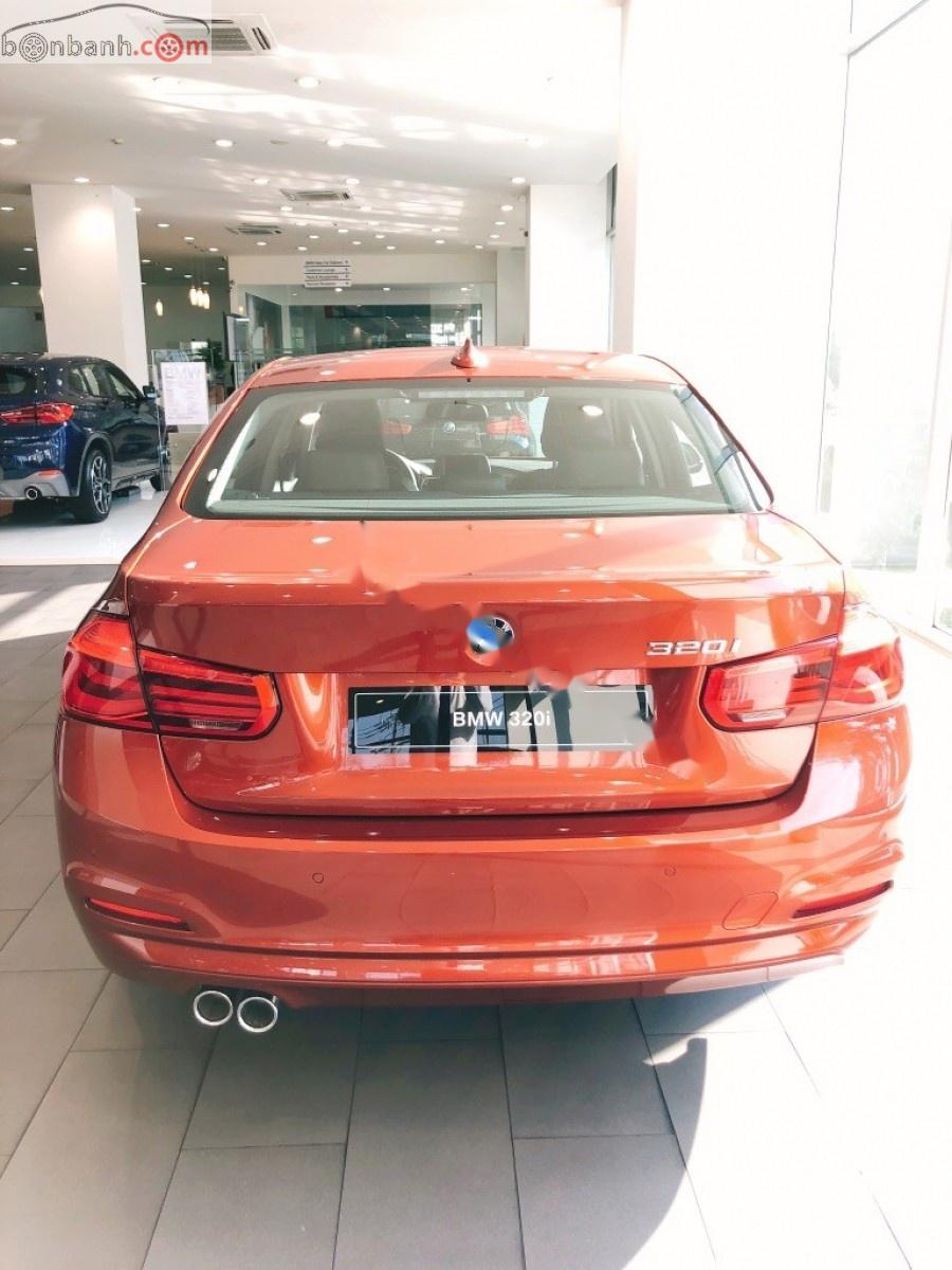 BMW 3 Series 320i 2018 - Bán xe BMW 3 Series 320i năm sản xuất 2018, màu đỏ, nhập khẩu
