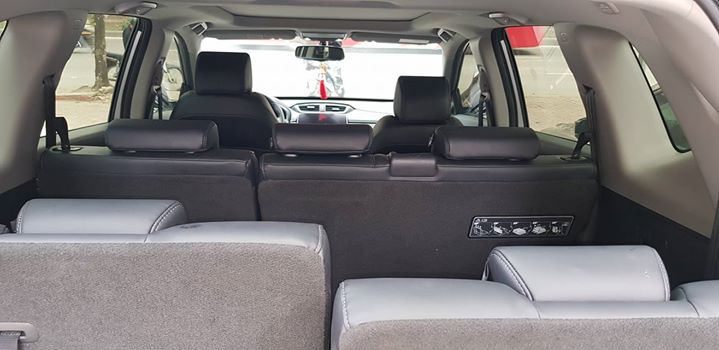 Honda CR V 2018 - Gia đình cần bán Honda CRV, sx 5/2018, dòng xe 7 chỗ, màu bạc