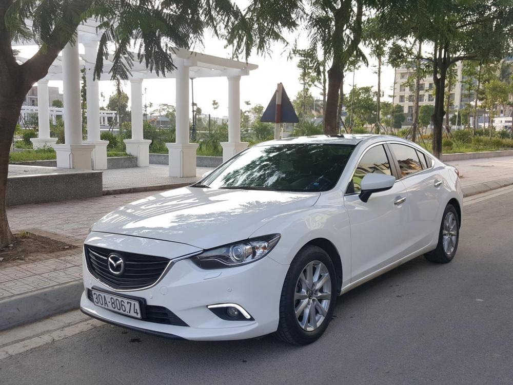 Mazda 6 2.0 AT 2015 - Bán Mazda 6 2.0 sx và đăng ký 2015, 1 chủ đi từ mới, xe gia đình đi rất giữ gìn nên còn rất mới