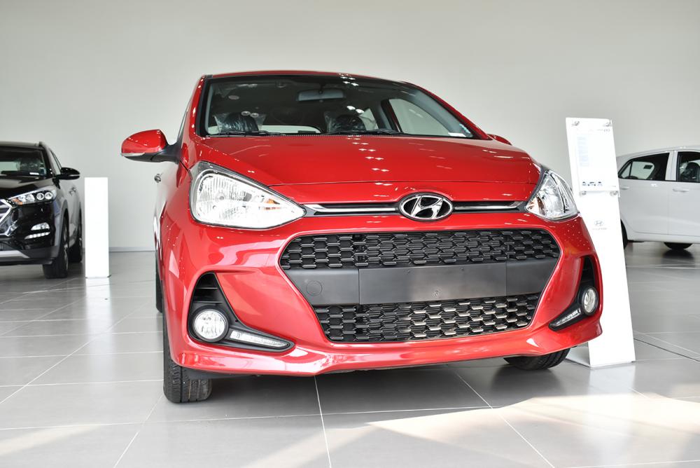 Hyundai Grand i10  1.2 MT base 2018 - Hyundai Đồng Nai giá tốt nhất hiện nay chuyên phân phối xe i10 chính hãng gọi ngay Hotline 093.309.1713