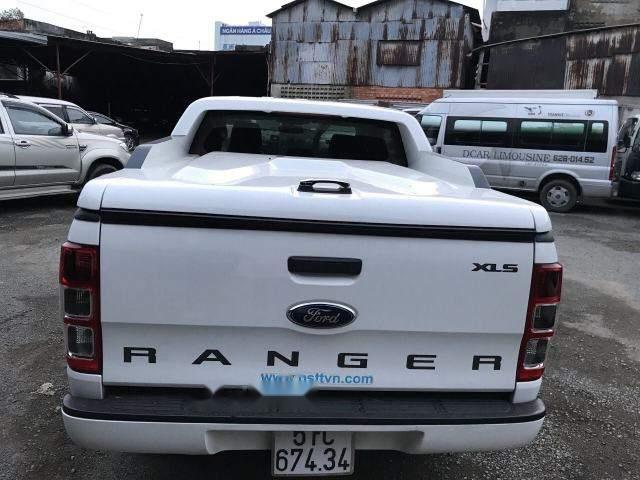 Ford Ranger  AT 2015 - Bán Ford Ranger AT năm sản xuất 2015, màu trắng, nhập khẩu nguyên chiếc, 565 triệu