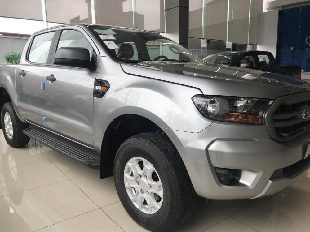 Ford Ranger  XLS AT 2.2L 4x2 2018 - Bán Ford Ranger XLS 2.2 AT- nhập khẩu 100% - xe có sẵn giao ngay, LH Mr Nam 0934224438 - 0963468416