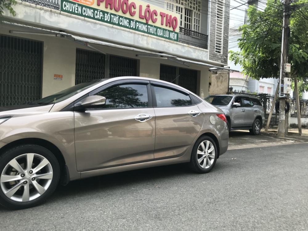 Hyundai Accent 2012 - Bán Hyundai Accent 2012, màu nâu, xe nhập, số tự động