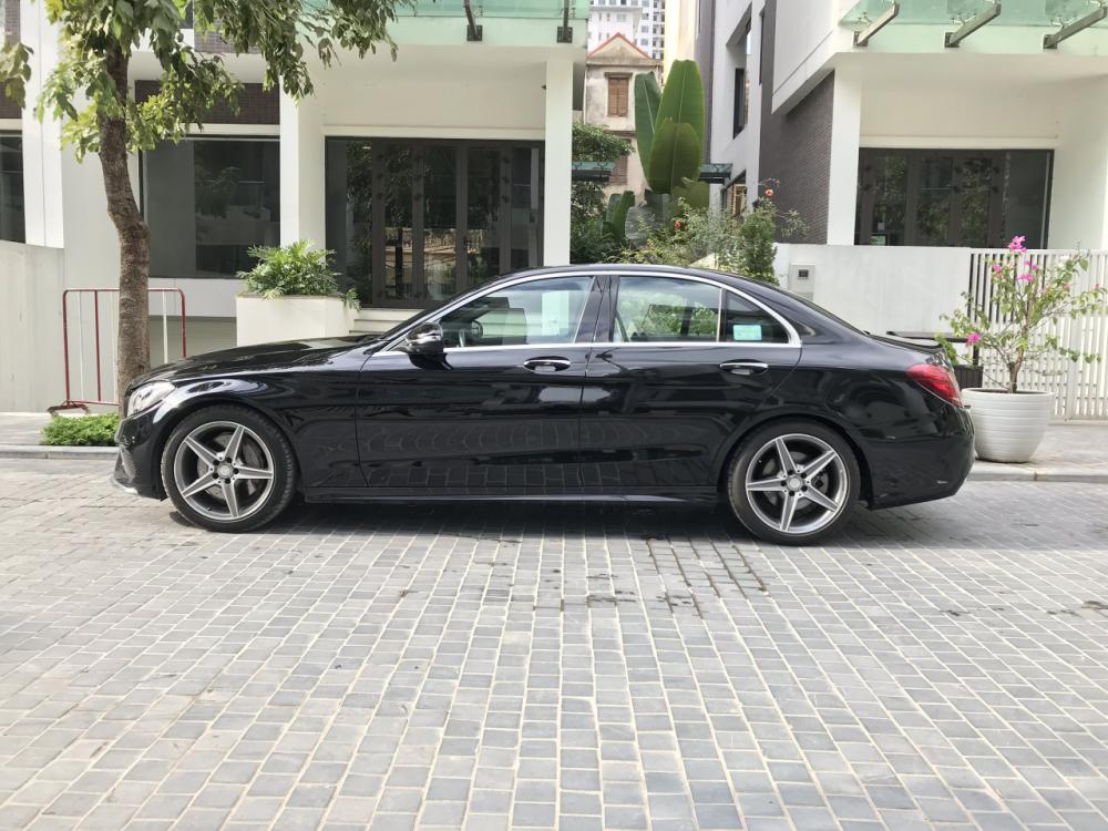 Mercedes-Benz C class C300 AMG 2016 - Bán Mercedes C300 AMG model 2017, màu đen